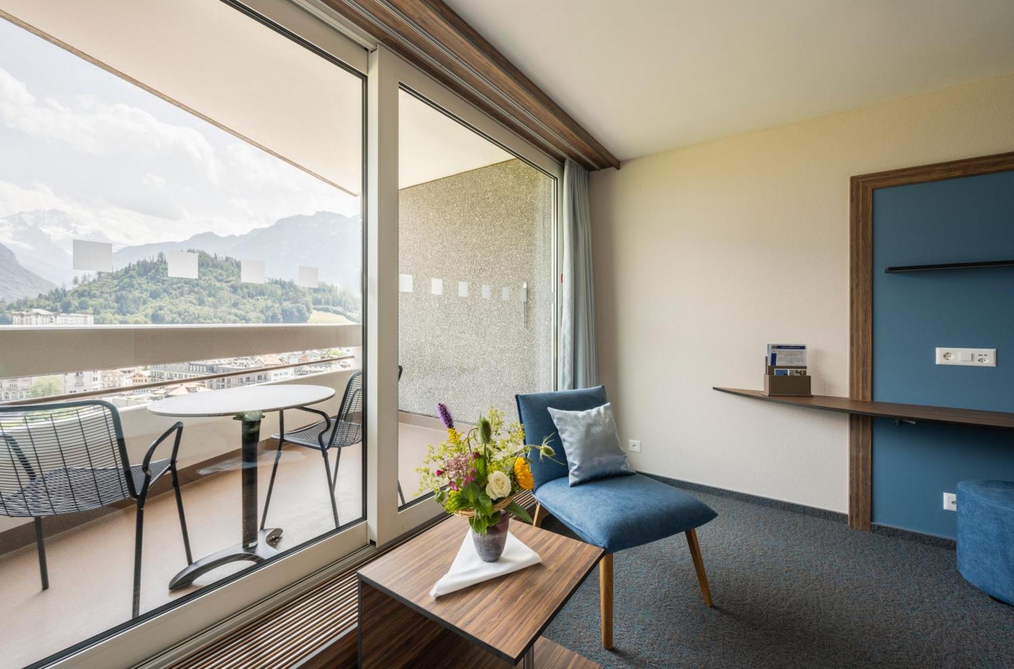 Metropole 4*