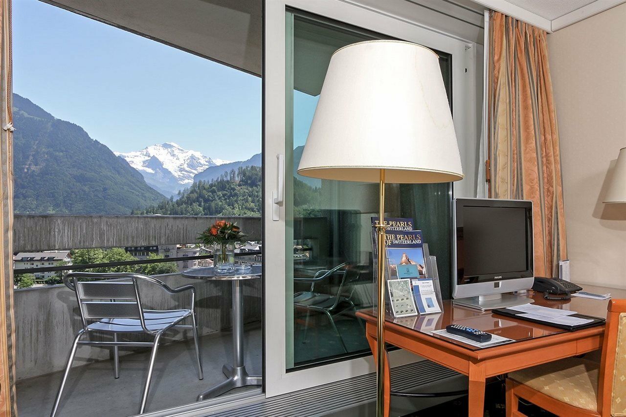 Metropole 4*
